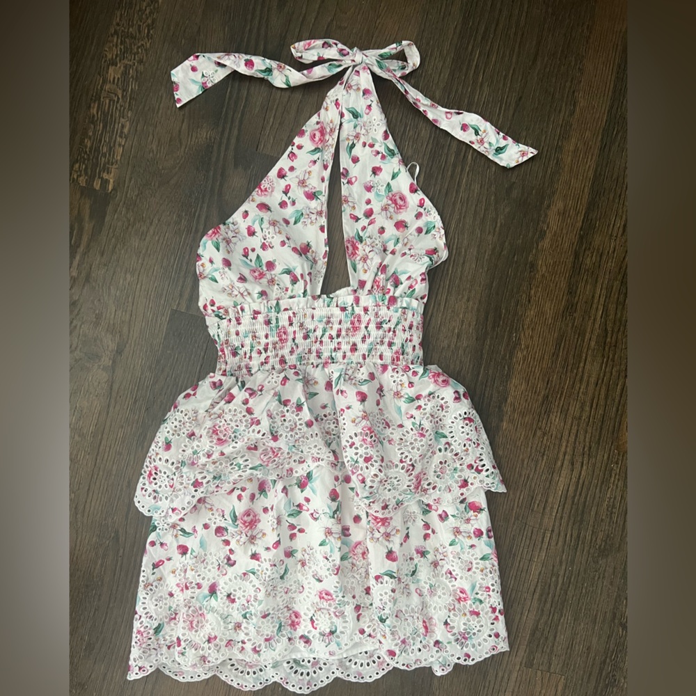 BB Dakota cute halter tie dress!
